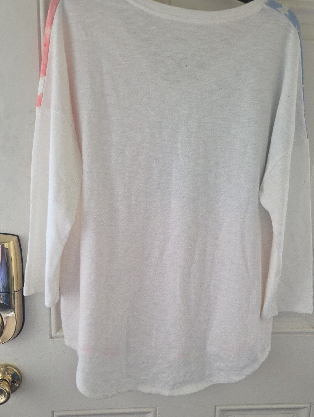 Sonoma V-Neck Flag Pullover in Light Blue & Coral - Picture 3 of 3